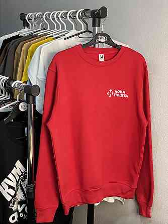 Красный свитшот с логотипом Нова Пошта — корпоративная одежда с принтом Черный, S Черновцы