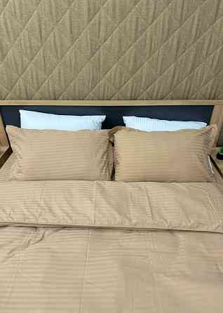 Комплект постельного белья Страйп-сатин Евро 200х230 с простыней на резинке Бежевый (88-162) Киев