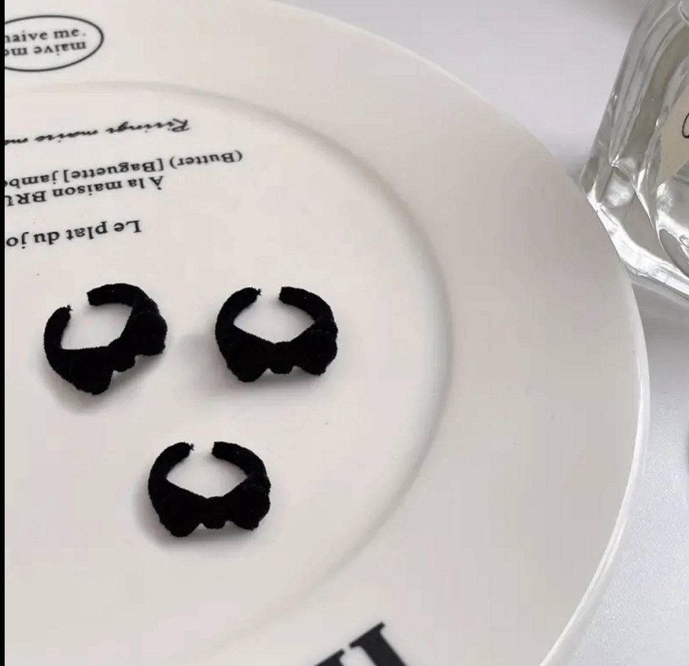 Бархатное кольцо с бантом чёрное, регулируемое Киев - изображение 2