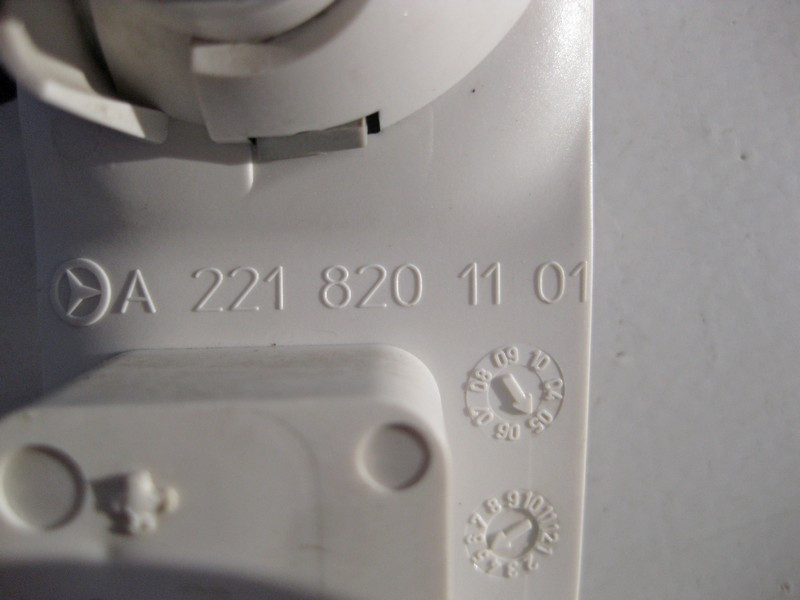 Mercedes-Benz  A2218201101 + A2218252710 7E94 Плафон задньої лівої стельової ручки сірий S-Class W221 Одесса - изображение 3