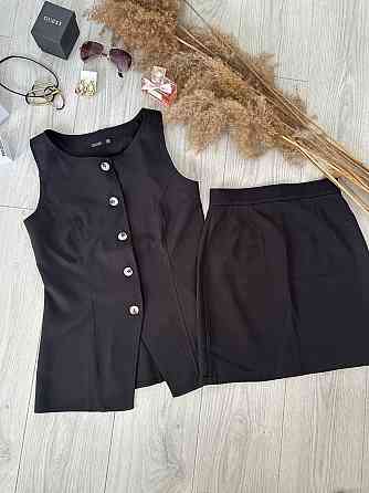 Женский базовый костюм двойка: удлиненный жилет и мини юбка из плотной костюмки Черный, 42/44 Одесса