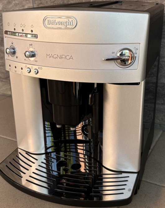 Кавомашина Delonghi Magnifica ESAM 3000/3200 Київ - фото 4