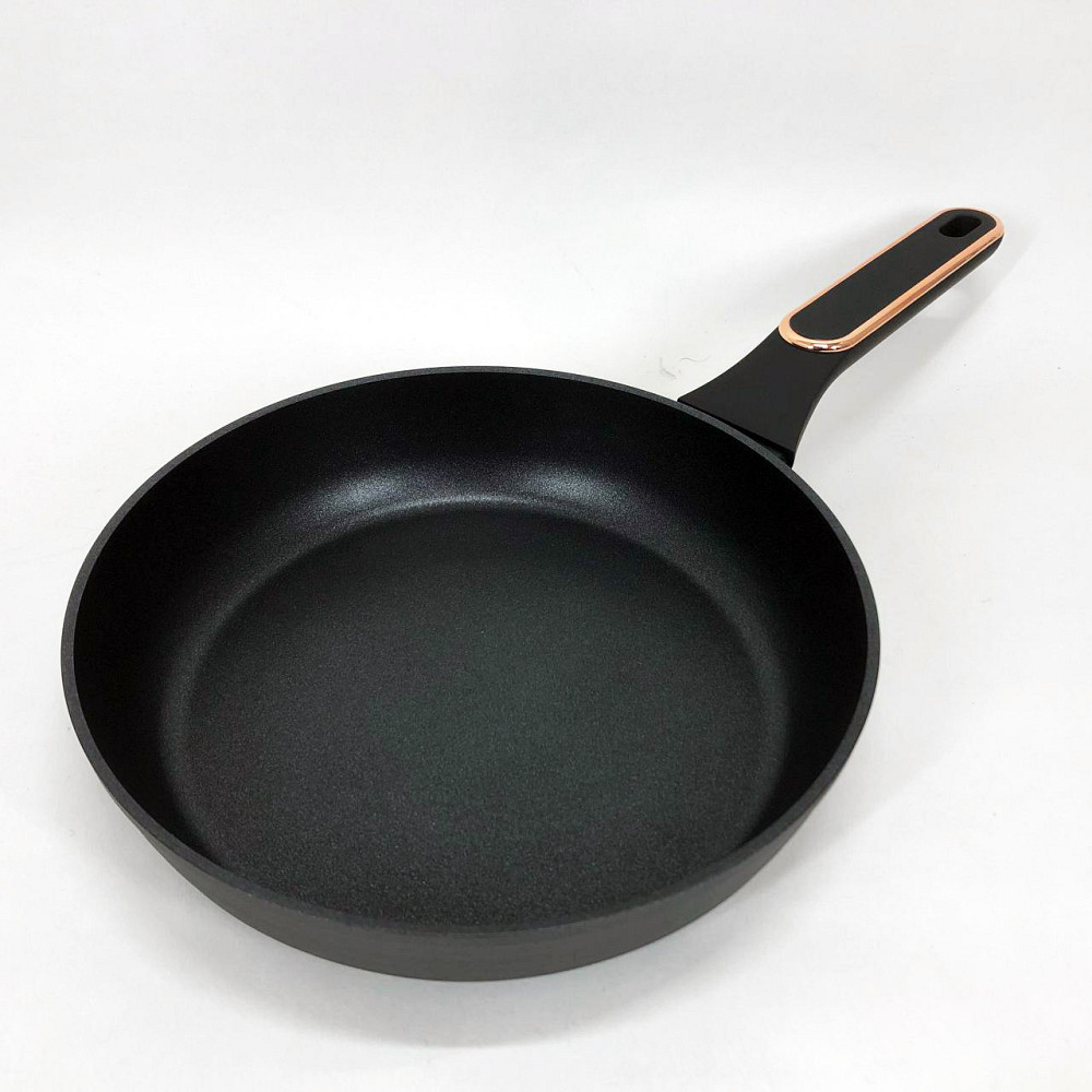 Практичная сковорода для кухни MAGIO MG-1164 24 см, Качественная алюминиевая антипригарная сковорода IS-82 Львов - изображение 5