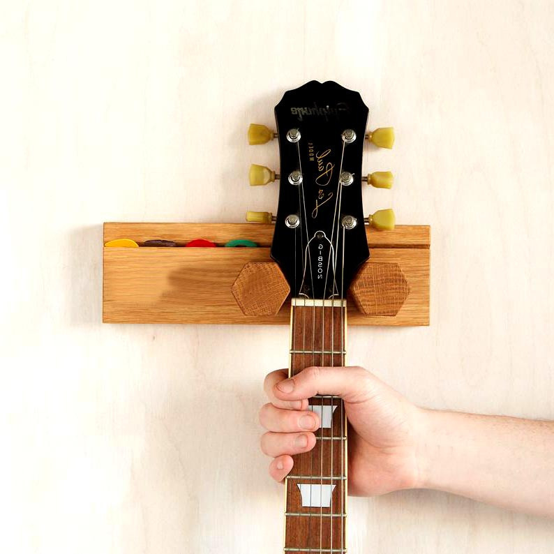Настенный держатель гитары 