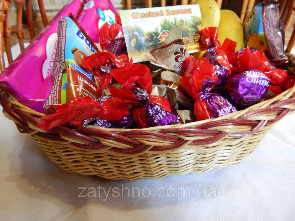Подарочная конфетная корзина Киев - изображение 8