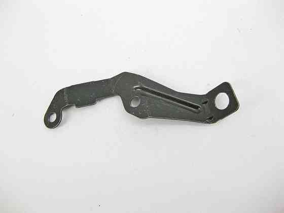 Mercedes-Benz  A2036830214 Правий кронштейн декоративної накладки магнітоли та клімату C-Class W203 CLC Sportcoupe C203 Одесса