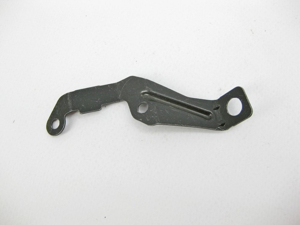 Mercedes-Benz  A2036830214 Правий кронштейн декоративної накладки магнітоли та клімату C-Class W203 CLC Sportcoupe C203 Одесса - изображение 1