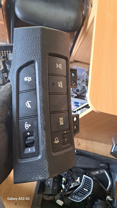 Оригінальний блок кнопок (панель керування) на Hyundai Santa Fe 3 (DM) 2017 року. Київ - фото 1