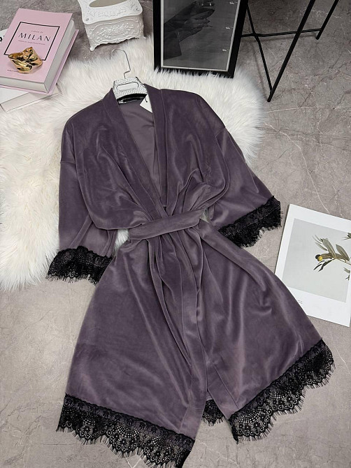 Женский домашний халат на запах велюр с кружевом Фиолетовый, 48/52 Одесса - изображение 1