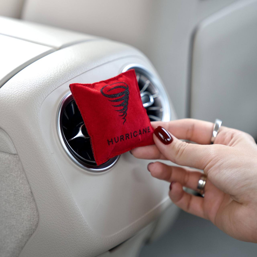 Автомобильный ароматизатор Hurricane Red Standart, аромасаше на дефлектор со спреем 10 мл Чортков - изображение 4