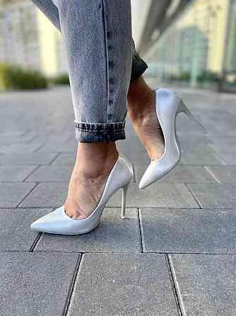 Comer Туфлі жіночі COMER срібні еко-шкіра 36-39 (AH-3 2716) Коломия