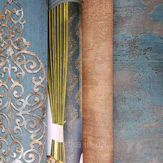 Шпалери метрові вінілові на флізелін 24 Carati Cristiana Masi вензель великий структурний золото на Київ