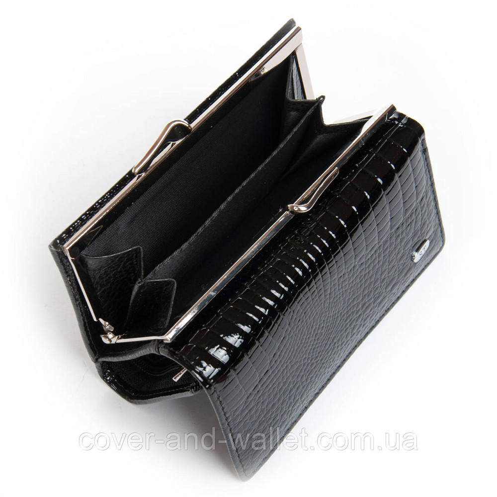 Лаковий жіночий гаманець невеликого розміру чорного кольору ST Leather Київ - фото 1