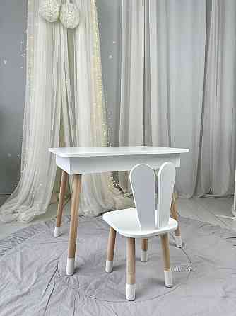 Детский столик и стульчик зайчик белый. Столик с нишей для карандашей и разукрашек Киев