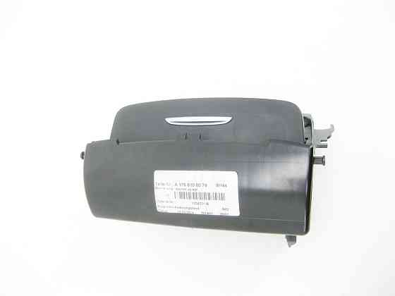 Mercedes-Benz  A1768100079 9H44 Корпус попільнички з кришкою в передній частині підлокітника + A1698200451 розетка прикурювача CLA C117 GLA X156 A-cla Одеса