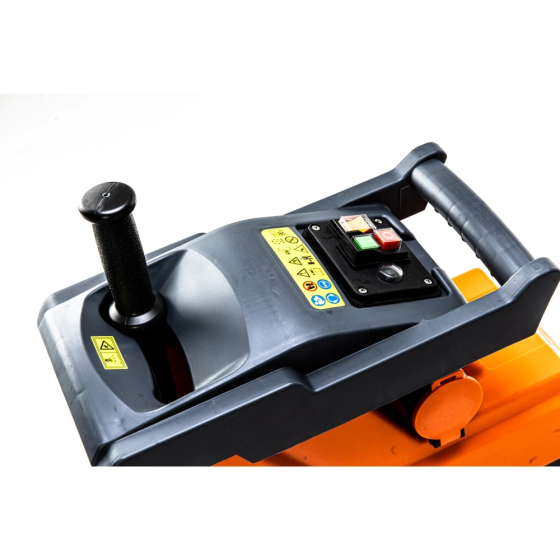 Садовий подрібнювач GTM MS2800/45 KIT + подовжувач 10м (MS2800/45_KIT+ext.cord : 2800 Вт, діаметр гілки 45 мм, ніж, контейнер 55 л Київ