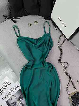 Жіноче романтичне елегантне плаття шовк Зелений, 44/46 Одеса