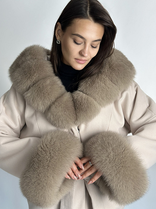 Пончо пальто жіноче з хутром капюшон і манжети Бежевий 54/56 Харків - фото 3