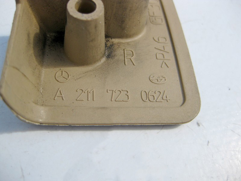 Mercedes-Benz  A2117230624 8K67 Пластикова декоративна бежева накладка замка правих дверей E-Class W211 CLS C219 Одесса - изображение 3