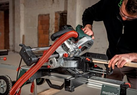 Потужна торцювальна пила Metabo KGS 254 M New : 1.8 кВт, диск 254 мм х 30 мм, 613254000 Київ - фото 7