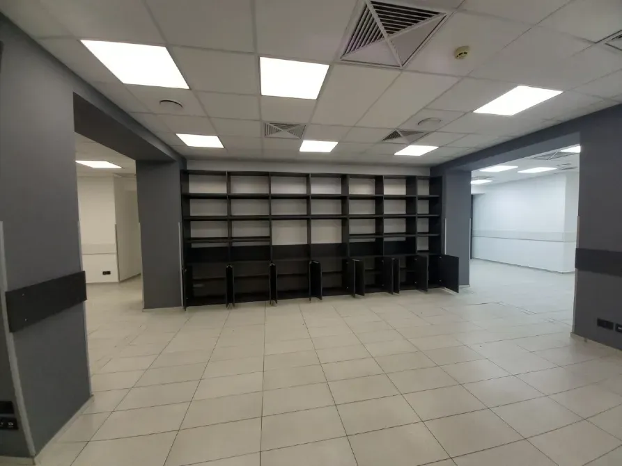 Офіс з гарним ремонтом, 4 поверх Самий центр міста (вул Шевченка) Зручне планування, просторі кімнати (див. план) Дніпро - фото 1