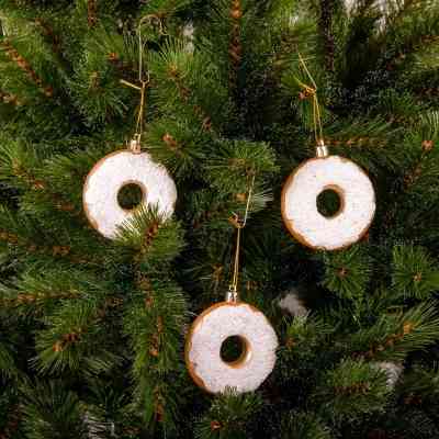 Елочная игрушка Chomik пластикові Пончики 3 шт, 8см, білі (5901292677169_2) Вінниця