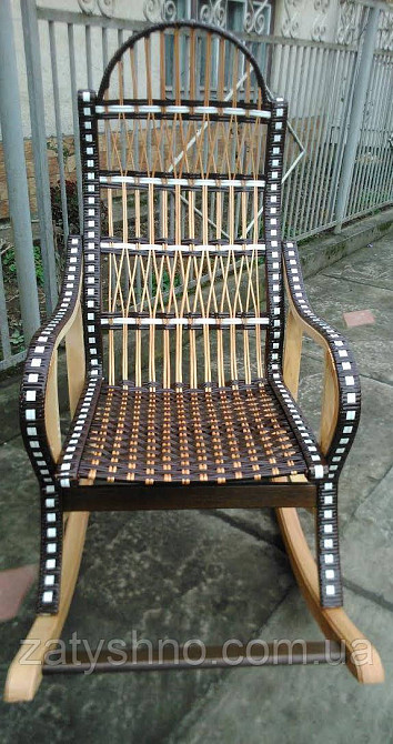 Крісло гойдалка плетене з лози чорна Київ - фото 4