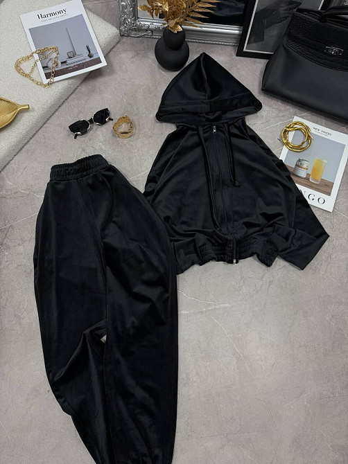 Женский повседневный велюровый костюм двойка: кофта и штаны Черный, 50/52 Одесса - изображение 5