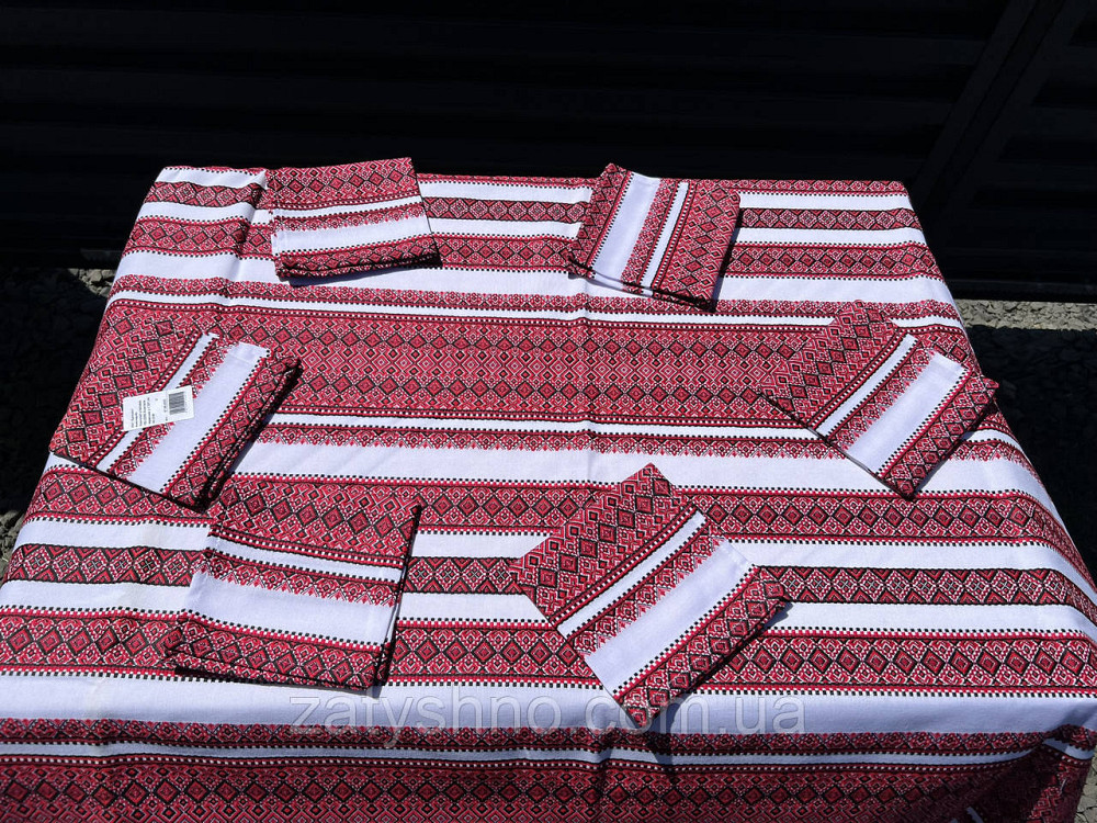 Вышитая скатерть красная на подарок Киев - изображение 1