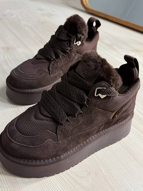 Черевики жіночі Hengji 275-4 уггі замшеві на платформі з хутром коричневі, 38, 24 см Київ - фото 3