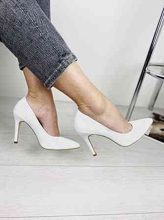 Nivelle Туфлі жіночі NIVELLE білі натуральна шкіра каблук 10 см 37р. (1826/91-9535) Коломия