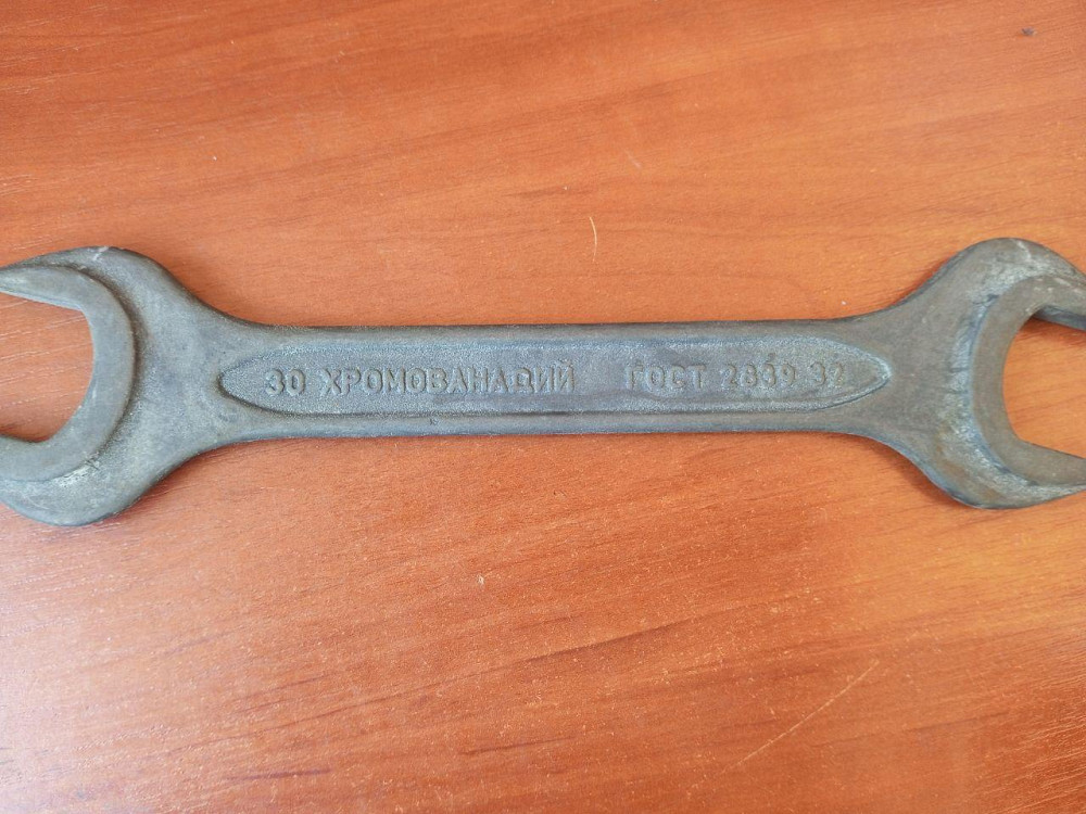 Ключ рожковый c фосфатированным покрытием (30х32 мм) Полтава - фото 1