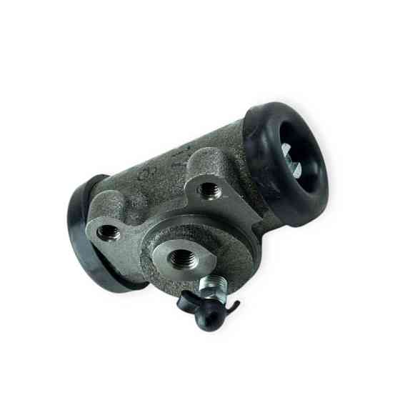 Цилиндр заднего тормоза ГАЗ 24, 3302, 3110, 2217, 2705 (трубка d-10 мм поршень d-32 мм) (ЗТЦ) колесный Мукачево