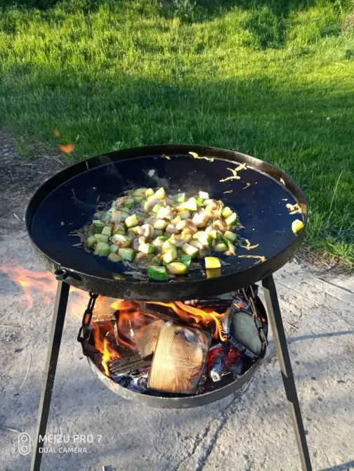 Сковорода + підставка для розведення вогню 50 СМ (садж) на ніжках 100 СМ не розбірні Київ - фото 3
