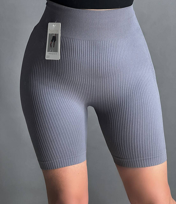 Шорти жіночі Kenalin 0412 велосипедки лосини в рубчик пуш-ап широкий пояс середня довжина one size, сірий, one size Київ - фото 10