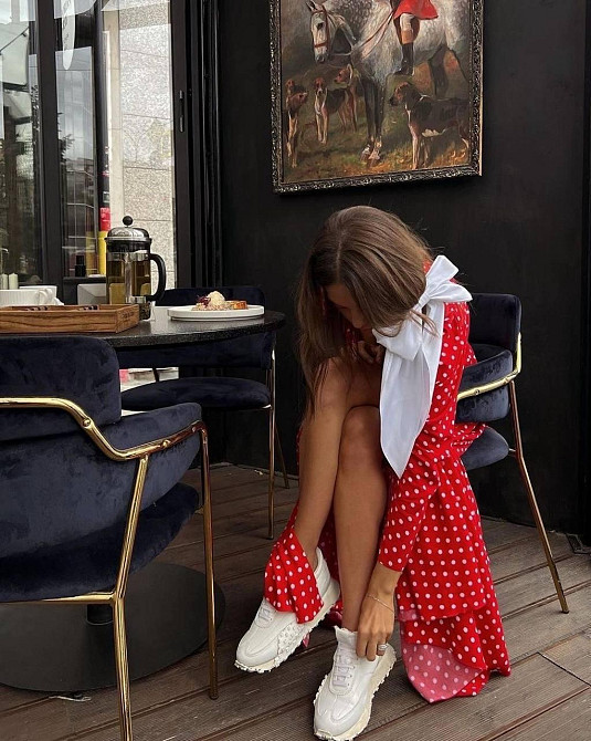 Женское стильное романтическое платье с разрезом софт Красный Одесса - изображение 2