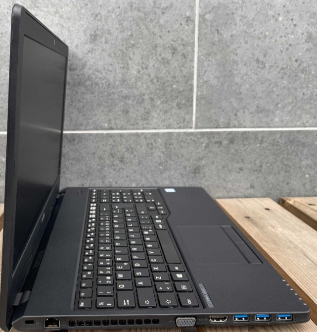 Ноутбук Fujitsu LIFEBOOK A359/ i3- 8130U / 8Gb./ SSD256M2/ 15.6"/ HD Київ - фото 3