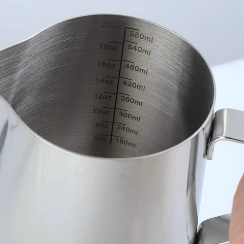 Молочник для спінювання молока пітчер з нержавіючої сталі, 600 мл, піноутворювач для еспресо-капучино, латте Кам'янець-Подільський - фото 6