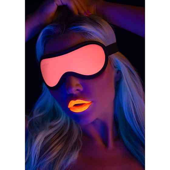 Маска на очі, що світиться у темряві Taboom Blindfold рожево-чорна Sex Aura Київ