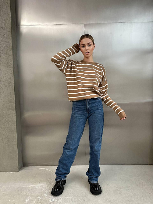 Жіночий базовий смугастий светр оверсайз вовна 70% акрил 30% Беж Одеса - фото 3