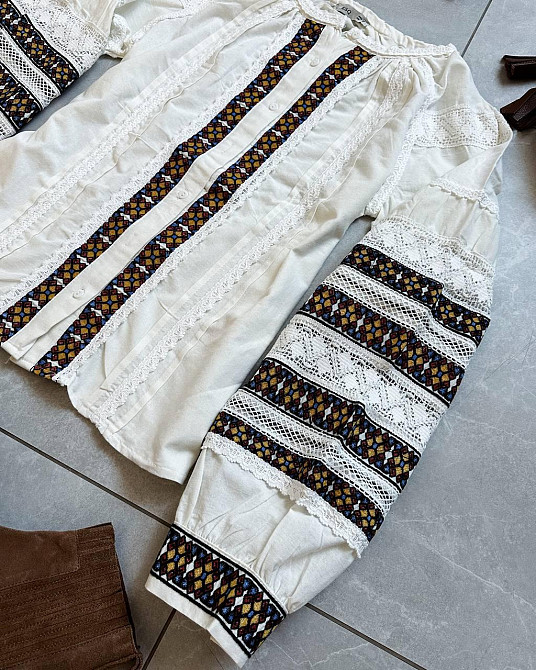 Женская современная вышиванка из домотканого льна Одесса - изображение 8