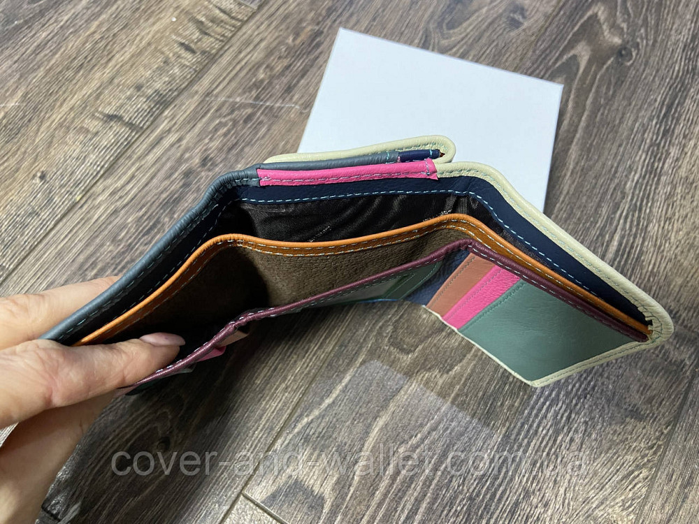 Маленький жіночий шкіряний гаманець біло-синього кольору з монетницею ST Leather 403 Київ - фото 4