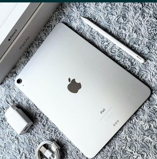 Планшет: iPad Air 4 (64Gb) Wi-Fi . Как Новый , комплект A2316. Киев - изображение 1