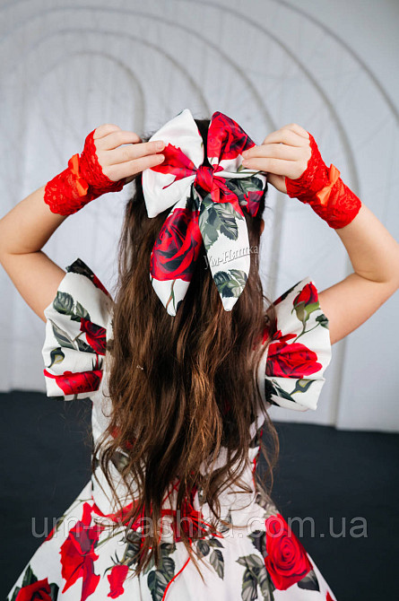 Пышное нарядное платье с цветочным принтом Кривой Рог - изображение 3