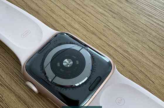 Смарт- часы Apple Watch SE 2 Gen 40mm. Rose Gold. Киев