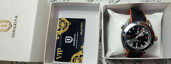 Кварцовий водонепроникний годинник. Київ