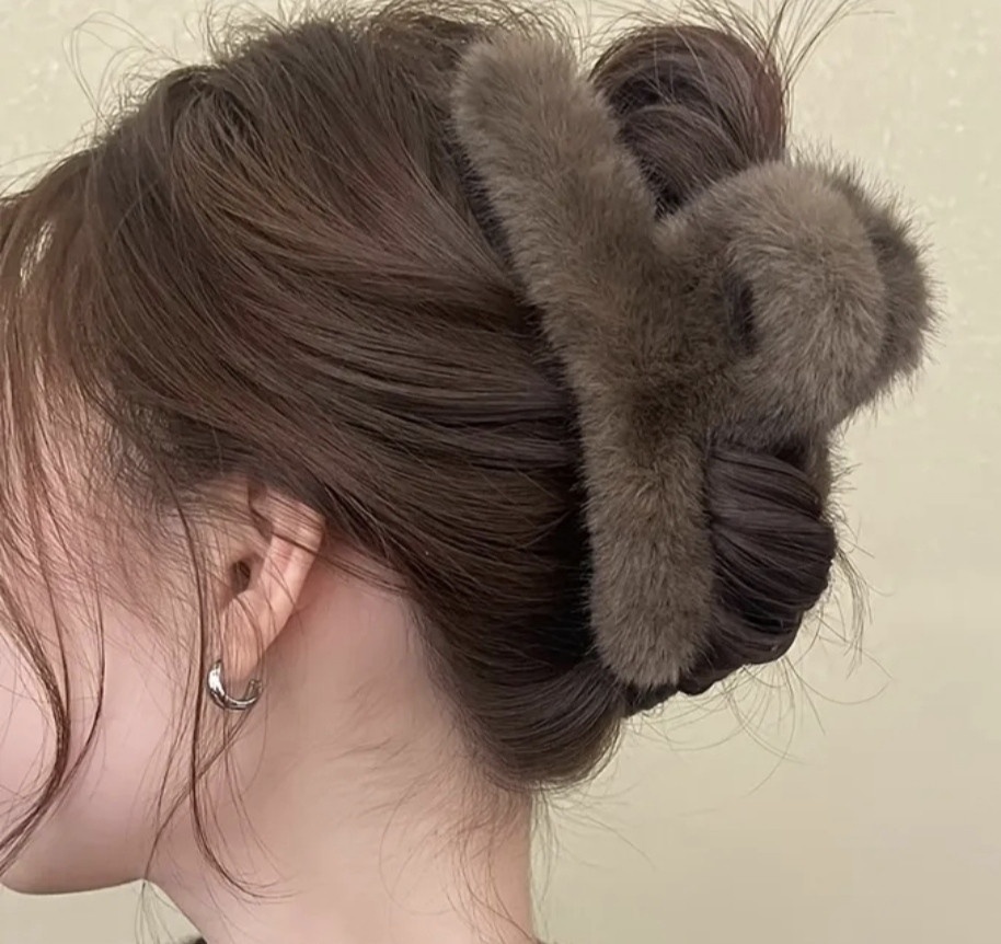 Шпилька крабік зі штучного хутра Смела - изображение 1