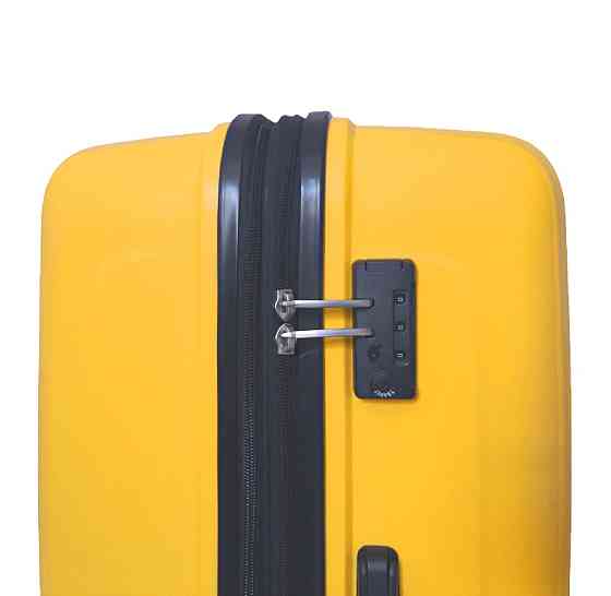 Чемодан пластиковый AIRTEX 241 большой 78 см желтый Киев