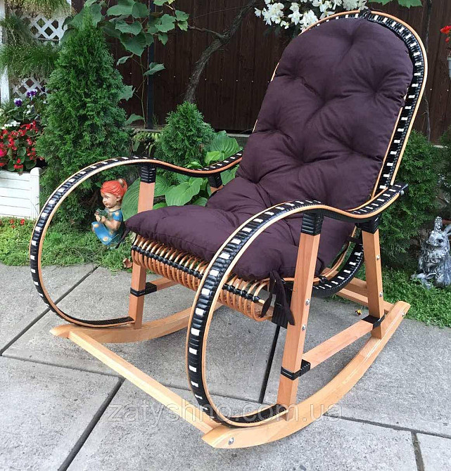 Кресло качалка с коричневой подушкой | кресло-качалка  с лозы на подарок | кресло качалка плетеная Киев - изображение 1