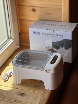 Умная автоматическая кормушка с таймером для кошек и собак 1 отсек 600 мл диспенсер для корма Коломыя